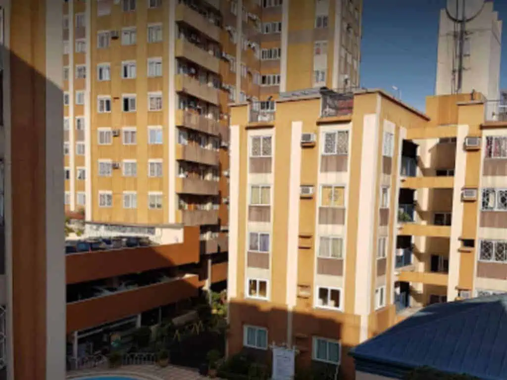 Hampstead Garden Condominiums by DMCI Homes Santa Mesa Manila